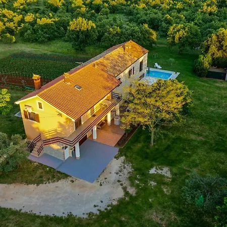 House Gracijela, Village Bulici Holiday home *